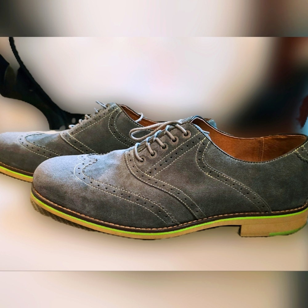 Johnston & Murphy Wingtip Oxford Gray 10M Sheepskin Suede Dress Shoes Green Trim